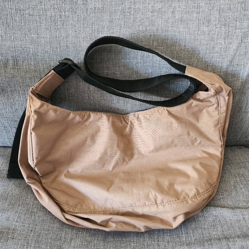 BAGGU Medium Crescent Bag
